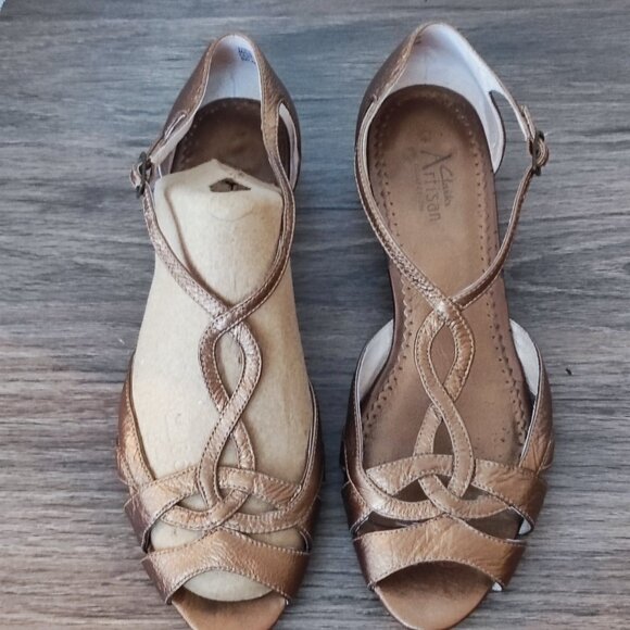 Clarks Artisan Strappy Sandals Size 8 Bronze Metallic Leather Open Toe Comfort - Picture 4 of 12